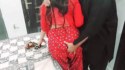 Doodhwali Indian MILF Bhabhi Big Ass Fingered