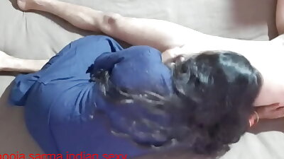 पूजा बोली मुझे और जोर जोर से चोदो लोंडा छोटा है हिन्दी ऑडियो में