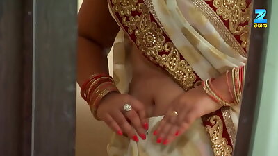Hindi Serial Actress Deep and Hot Navel Show