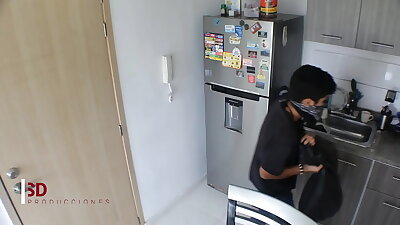 me follo al enemigo de mi padrastro